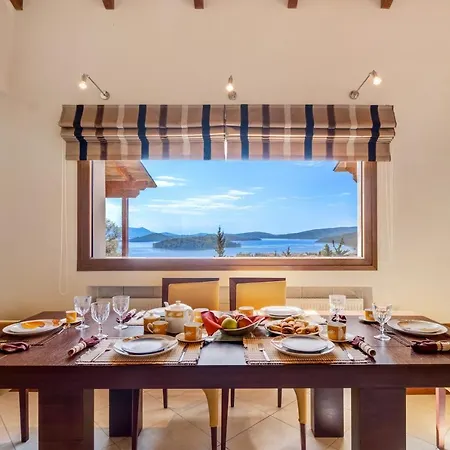 Hills Nydri (Lefkada)