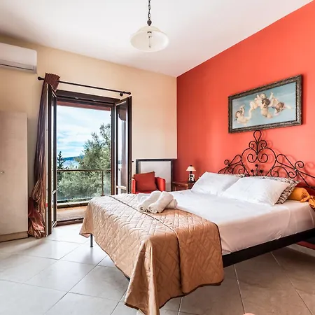 Hills Nydri (Lefkada)